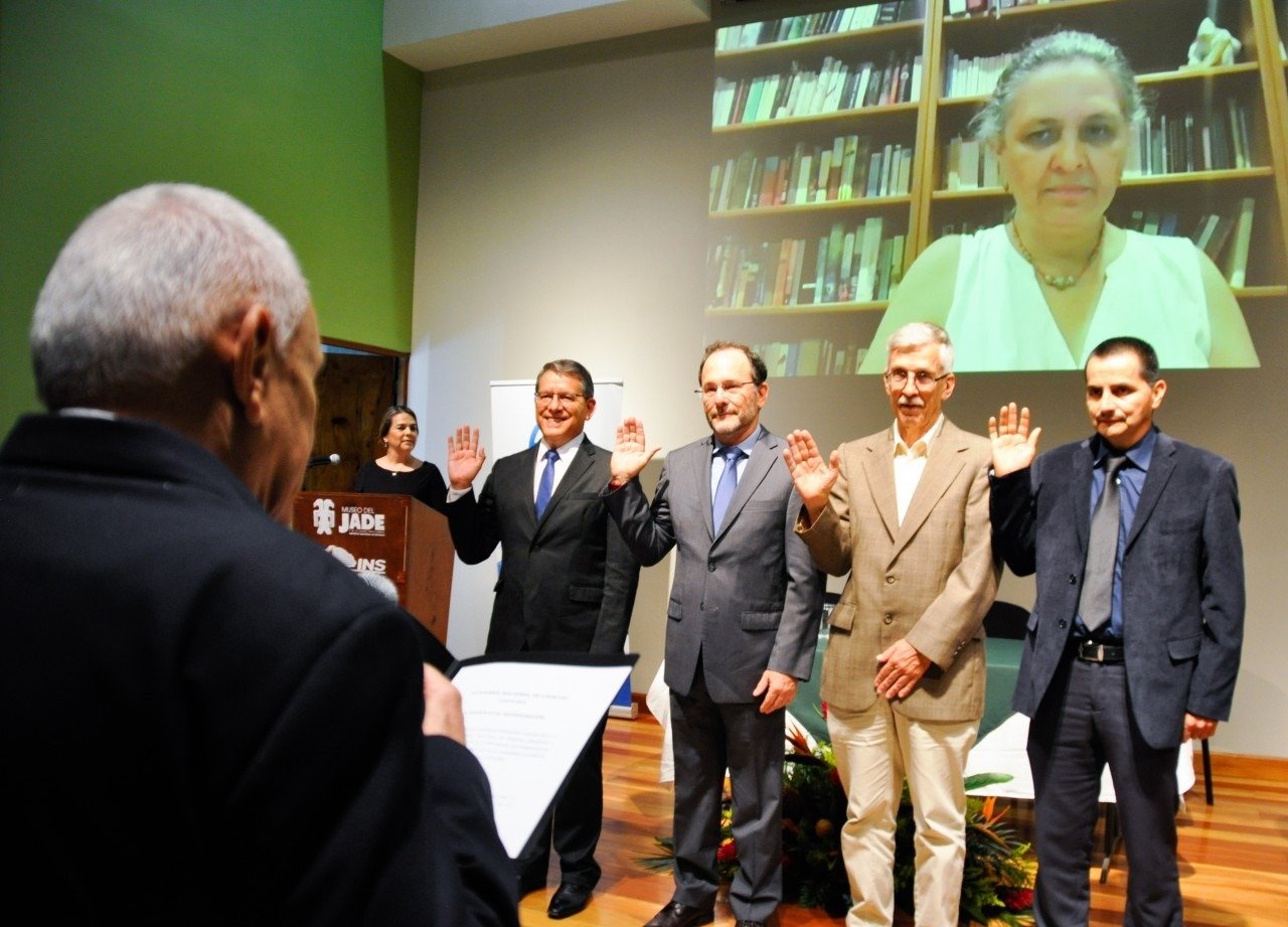 Academia Nacional de Ciencias incorpora nuevos académicos La Revista
